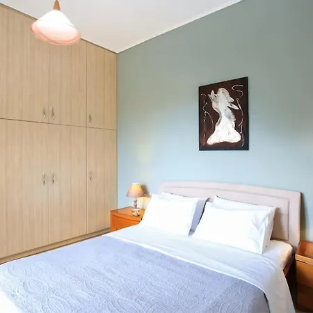 Sofia's Sunny + Private Pool + Gym Villa